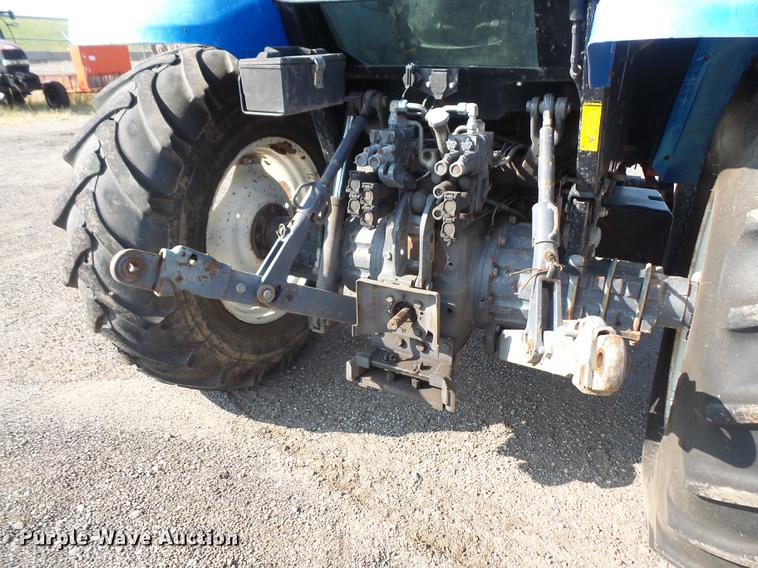 image for item DD0781 2002 New Holland TS100 tractor