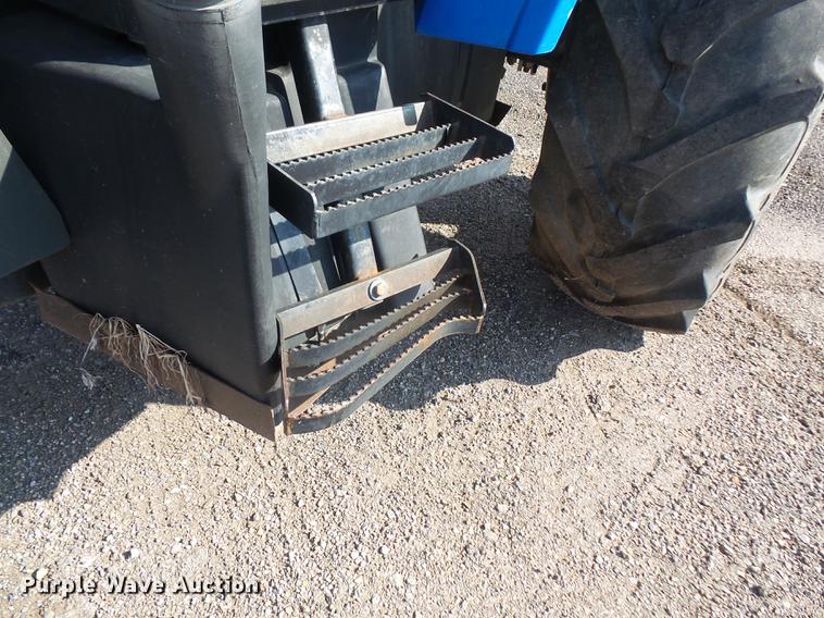 image for item DD0781 2002 New Holland TS100 tractor
