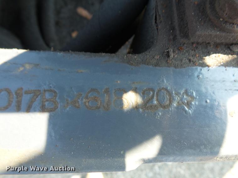 image for item DD0781 2002 New Holland TS100 tractor