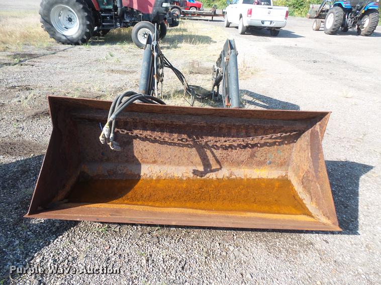 image for item DD0781 2002 New Holland TS100 tractor