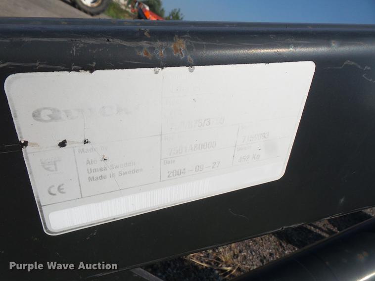 image for item DD0781 2002 New Holland TS100 tractor