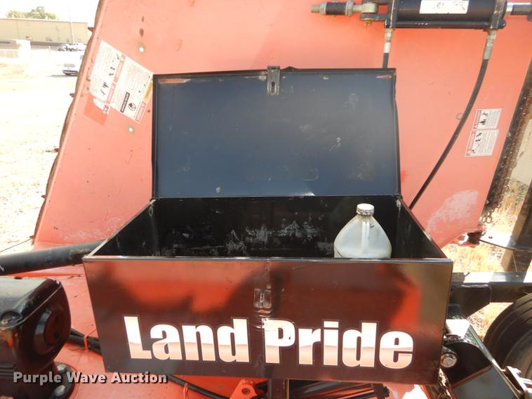image for item DD0786 2011 Land Pride RCB6610 batwing rotary mower