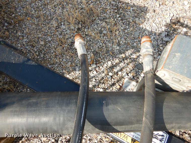 image for item DD0786 2011 Land Pride RCB6610 batwing rotary mower