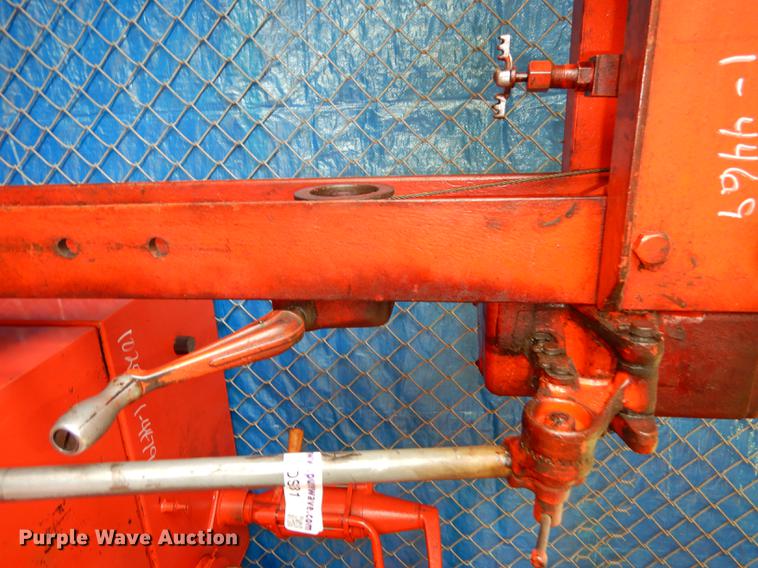 image for item DS9931 Acco press