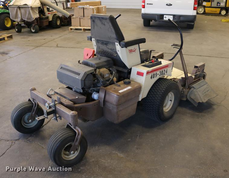 image for item DW9839 2004 Grasshopper 618 ZTR lawn mower