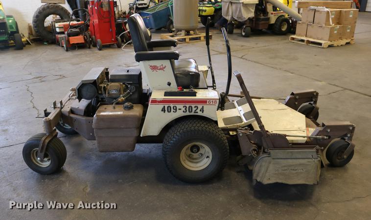 image for item DW9839 2004 Grasshopper 618 ZTR lawn mower