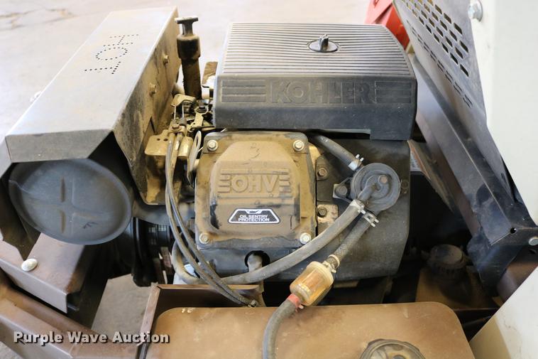 image for item DW9839 2004 Grasshopper 618 ZTR lawn mower