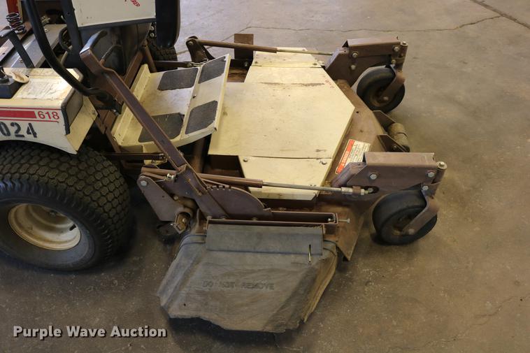 image for item DW9839 2004 Grasshopper 618 ZTR lawn mower