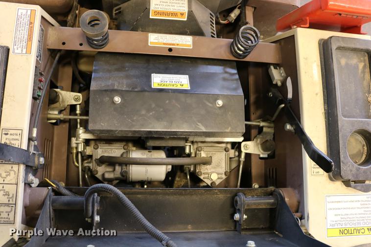 image for item DW9839 2004 Grasshopper 618 ZTR lawn mower