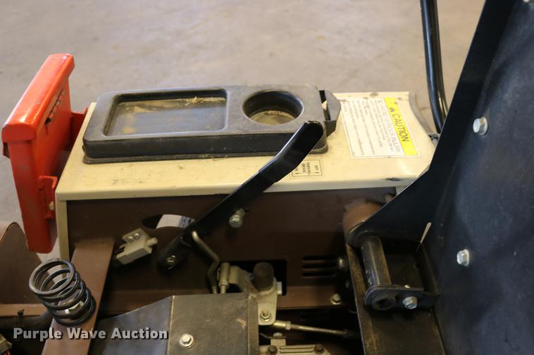 image for item DW9839 2004 Grasshopper 618 ZTR lawn mower