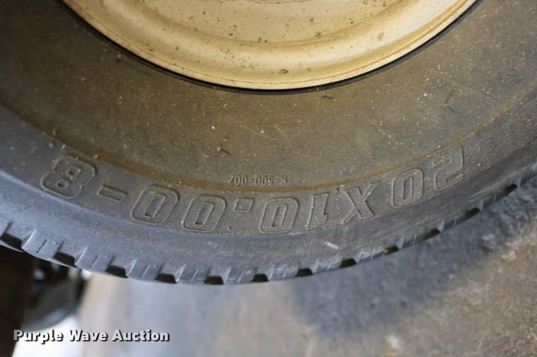 image for item DW9839 2004 Grasshopper 618 ZTR lawn mower