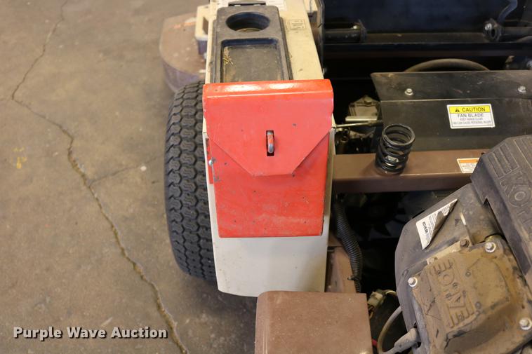 image for item DW9839 2004 Grasshopper 618 ZTR lawn mower