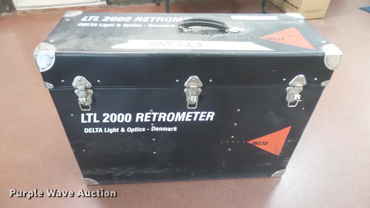 image for item EB9286 1999 Delta LTL2000 retroreflectormeter
