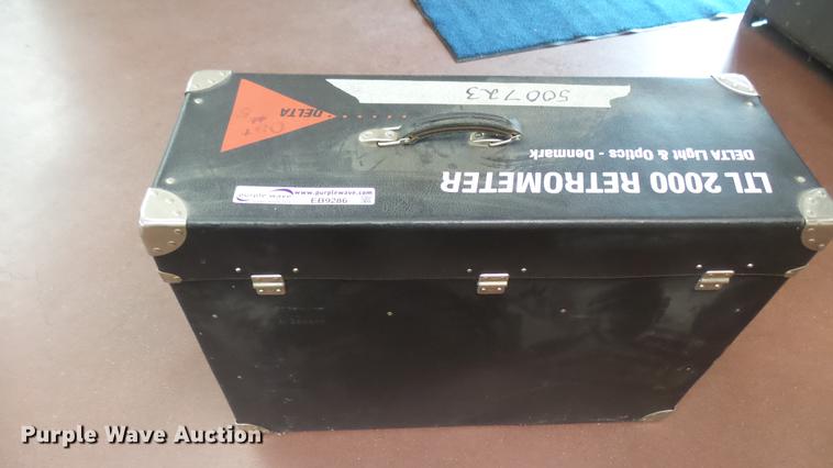 image for item EB9286 1999 Delta LTL2000 retroreflectormeter