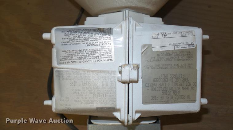 image for item EB9298 (16) high-pressure sodium shop light fixtures