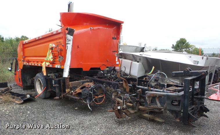 image for item K6381 2007 International 7400 dump truck