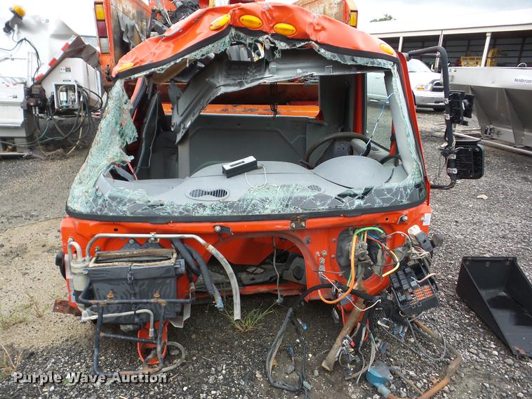 image for item K6381 2007 International 7400 dump truck