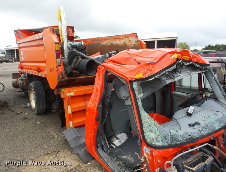 image for item K6381 2007 International 7400 dump truck