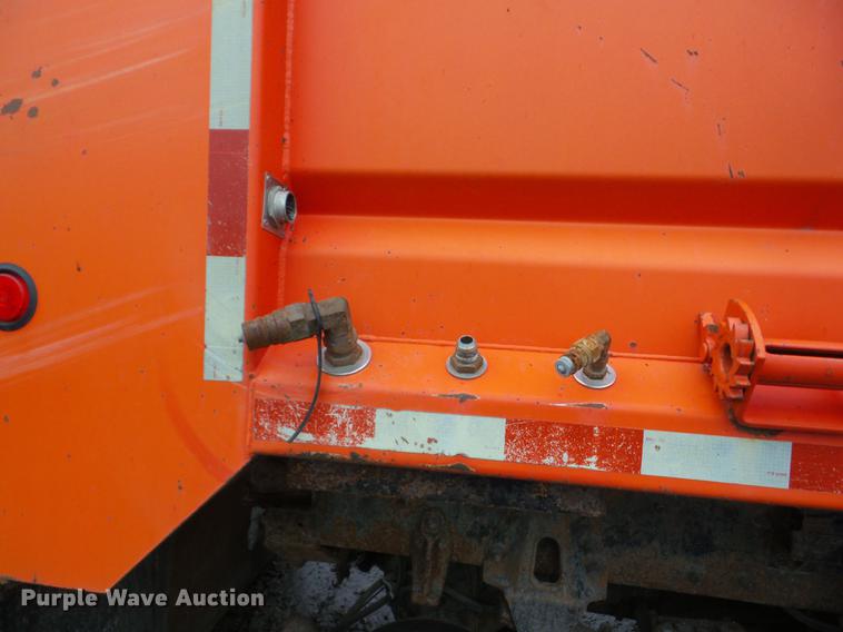 image for item K6381 2007 International 7400 dump truck