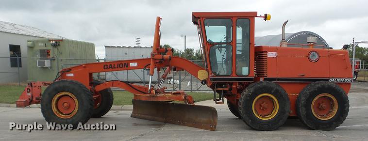 image for item K6382 1997 Galion 830B motor grader