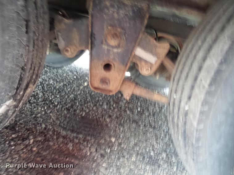 image for item K6383 1993 Landoll 345 tilt deck trailer