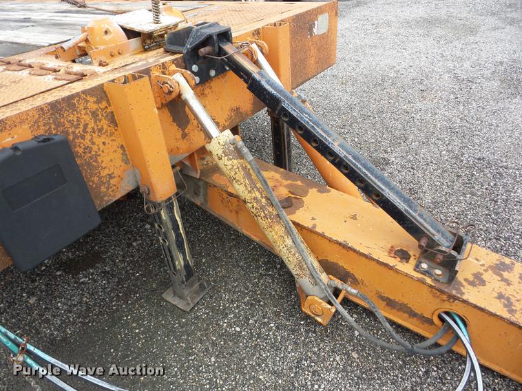 image for item K6383 1993 Landoll 345 tilt deck trailer