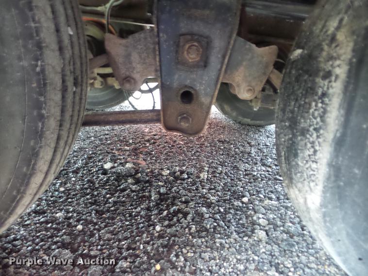 image for item K6383 1993 Landoll 345 tilt deck trailer