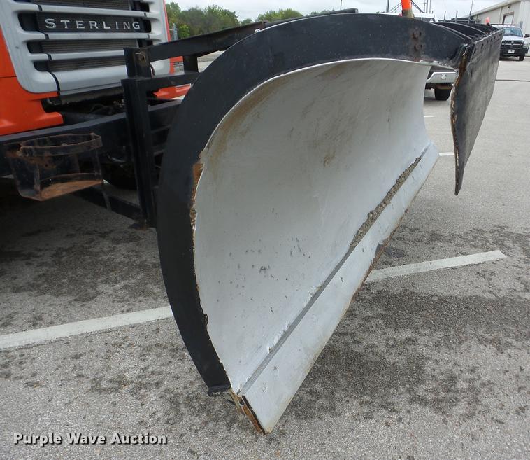 image for item K6384 2003 Sterling LT7500 dump truck