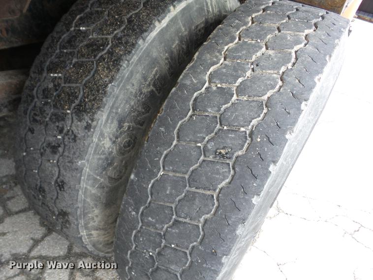 image for item K6384 2003 Sterling LT7500 dump truck