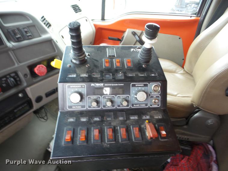 image for item K6384 2003 Sterling LT7500 dump truck