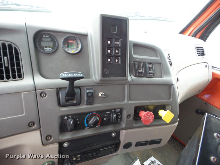 image for item K6384 2003 Sterling LT7500 dump truck