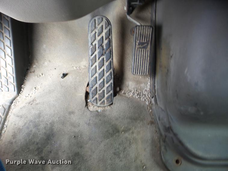 image for item K6384 2003 Sterling LT7500 dump truck