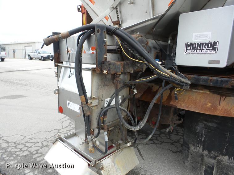 image for item K6384 2003 Sterling LT7500 dump truck