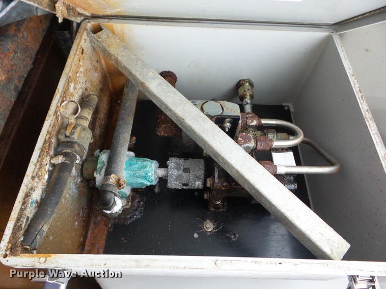 image for item K6384 2003 Sterling LT7500 dump truck