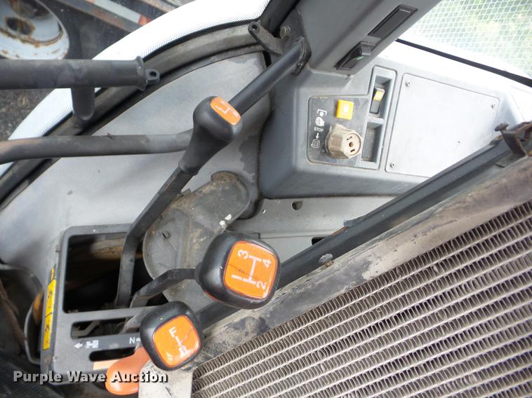 image for item K6385 1997 New Holland 6640SL tractor