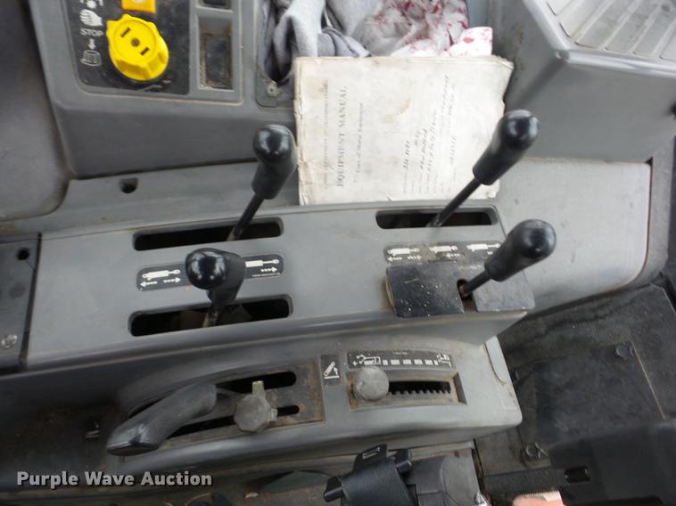 image for item K6386 1997 New Holland 6640SL tractor