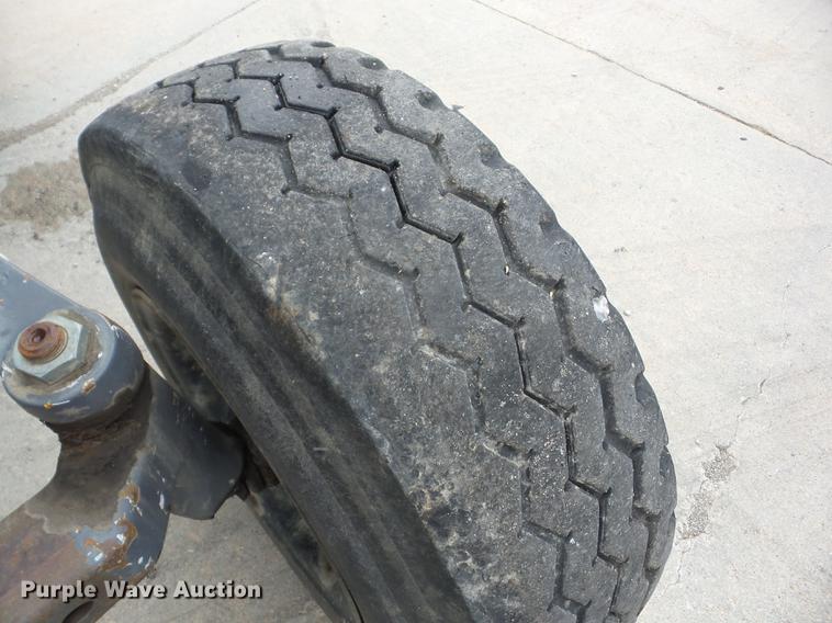 image for item K6387 2002 New Holland TS100 tractor