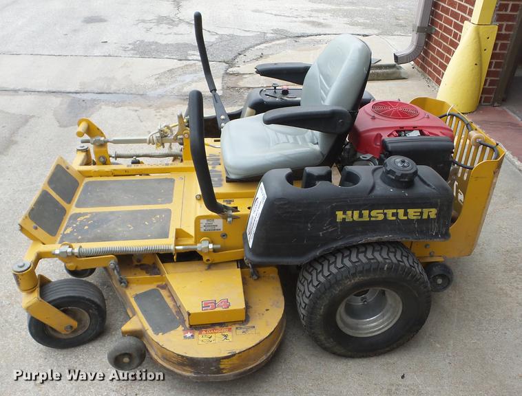 image for item K6389 2008 Hustler FasTrak 928502 lawn mower