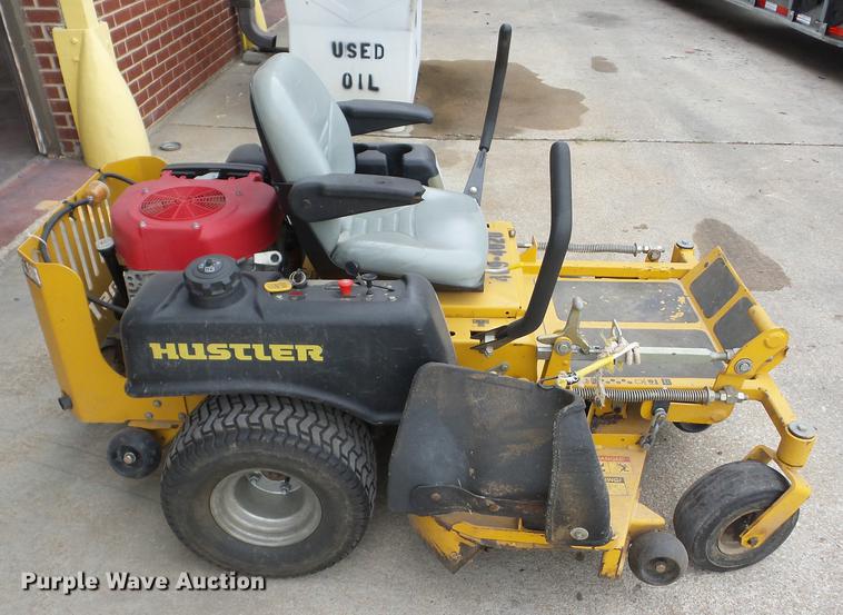 image for item K6389 2008 Hustler FasTrak 928502 lawn mower