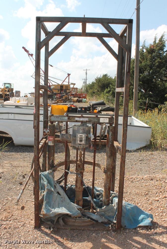 Graco Pyles 70855 silicone concrete joint sealant pump in Edmond, OK