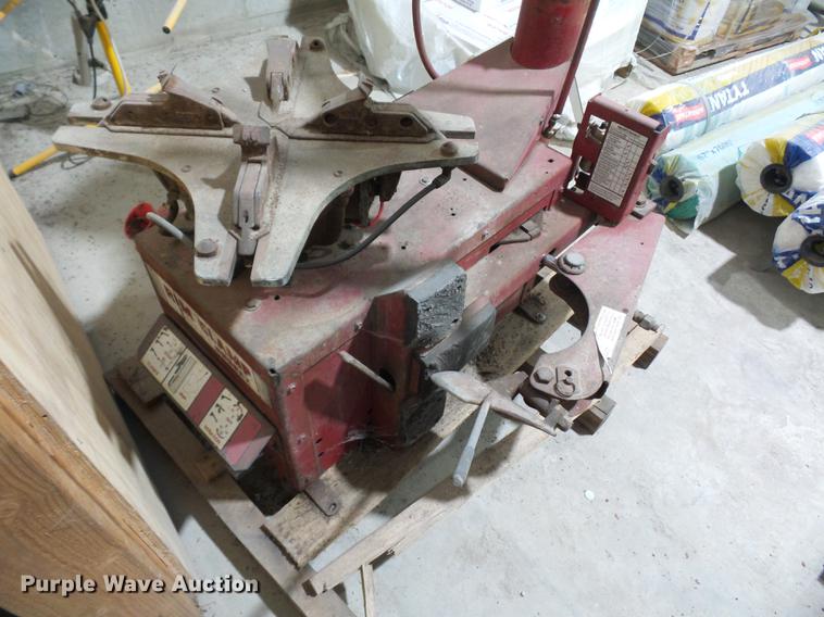 image for item DA0756 Coats 5065AX rim clamp tire machine