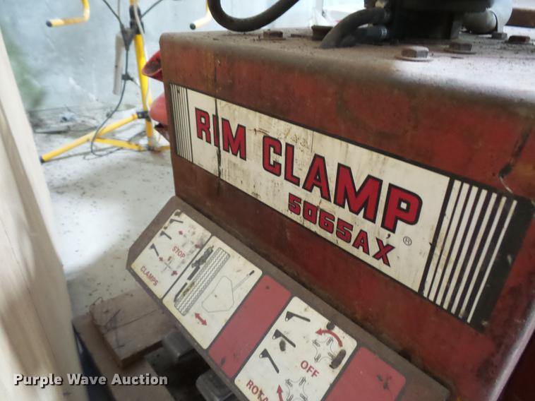 image for item DA0756 Coats 5065AX rim clamp tire machine