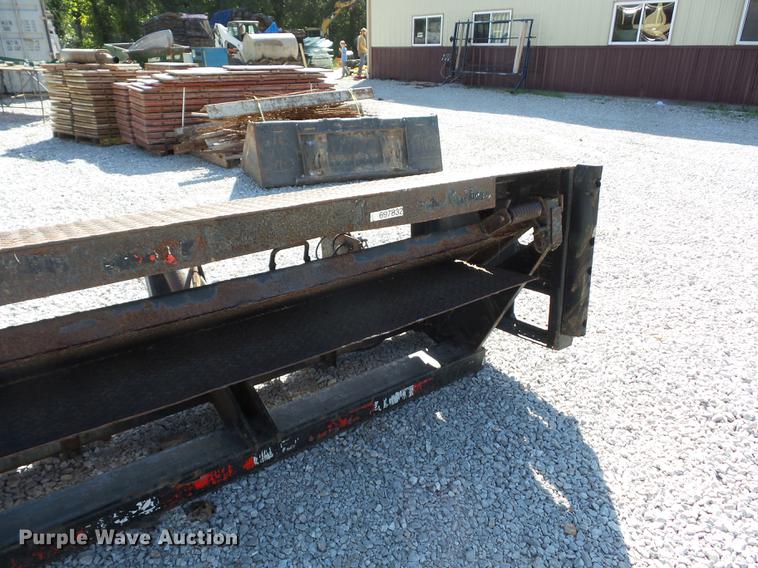 image for item DA0758 End gate lift