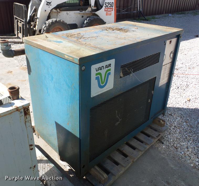 image for item DA0761 Vanair Systems RA500 compressed air dryer