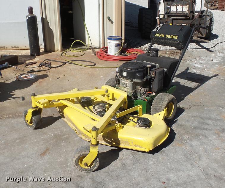 image for item DA0764 John Deere lawn mower