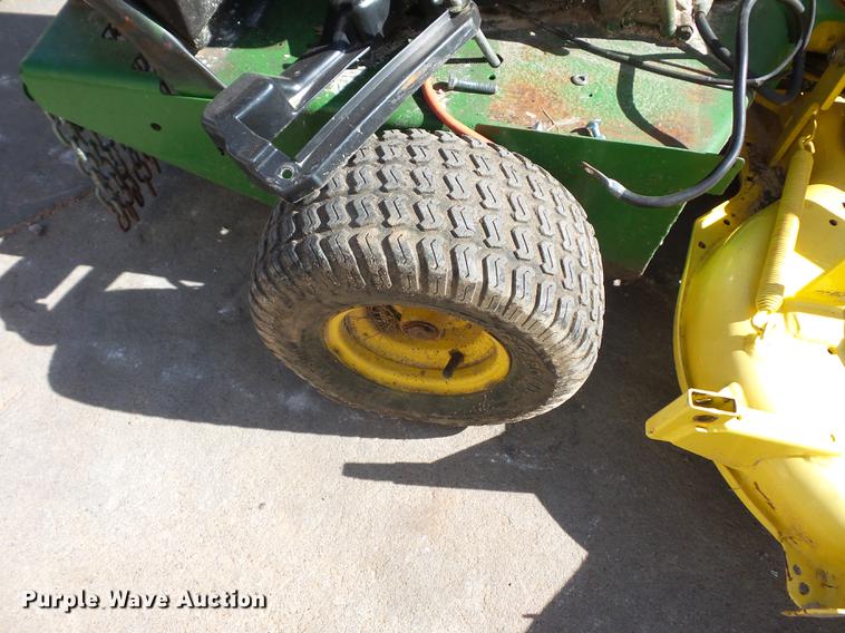 image for item DA0764 John Deere lawn mower