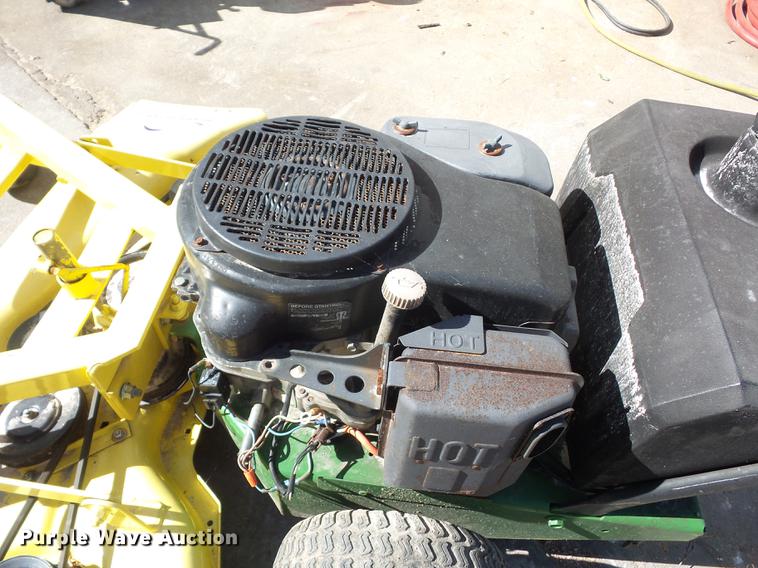image for item DA0764 John Deere lawn mower