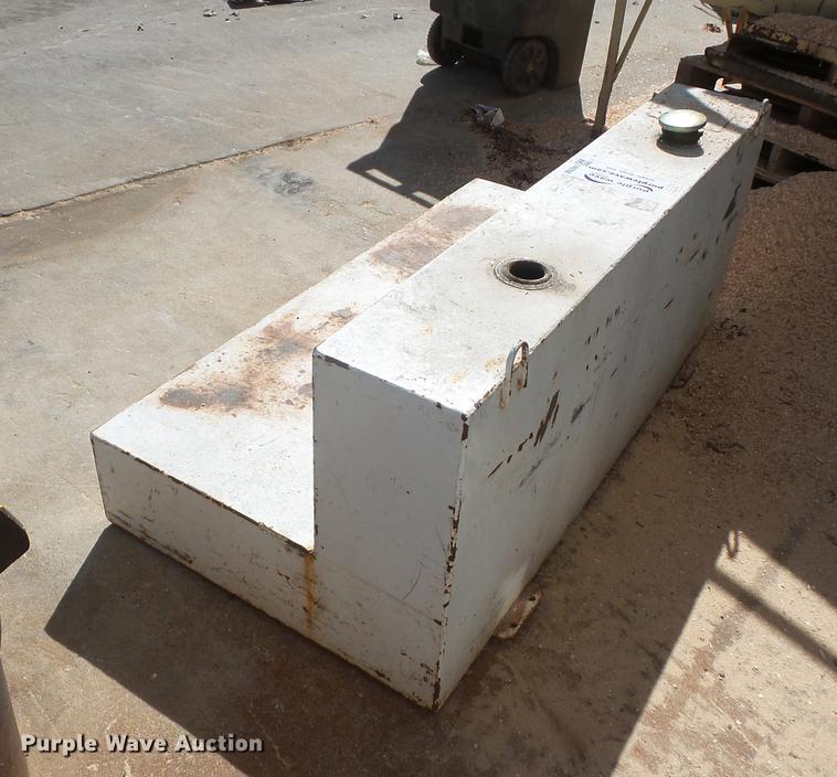 image for item DA0768 L-shaped fuel tan