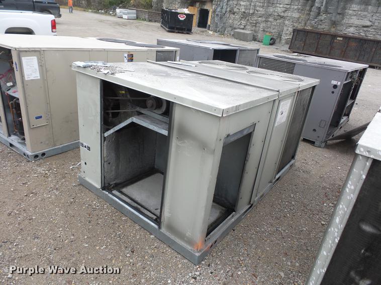 image for item DA0860 Approximately 23 air conditioners