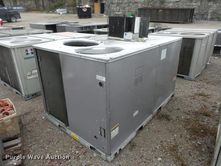 image for item DA0860 Approximately 23 air conditioners